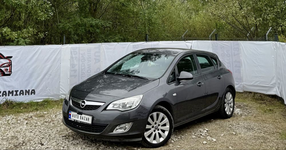 Opel Astra J 1.7 CDTI > Klima > 2010  > Alufelgi > Zadbany > Zamiana