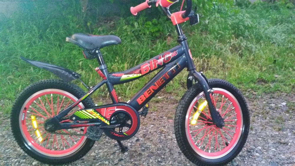 Велосипед 16" Benetti Bino черно-красный