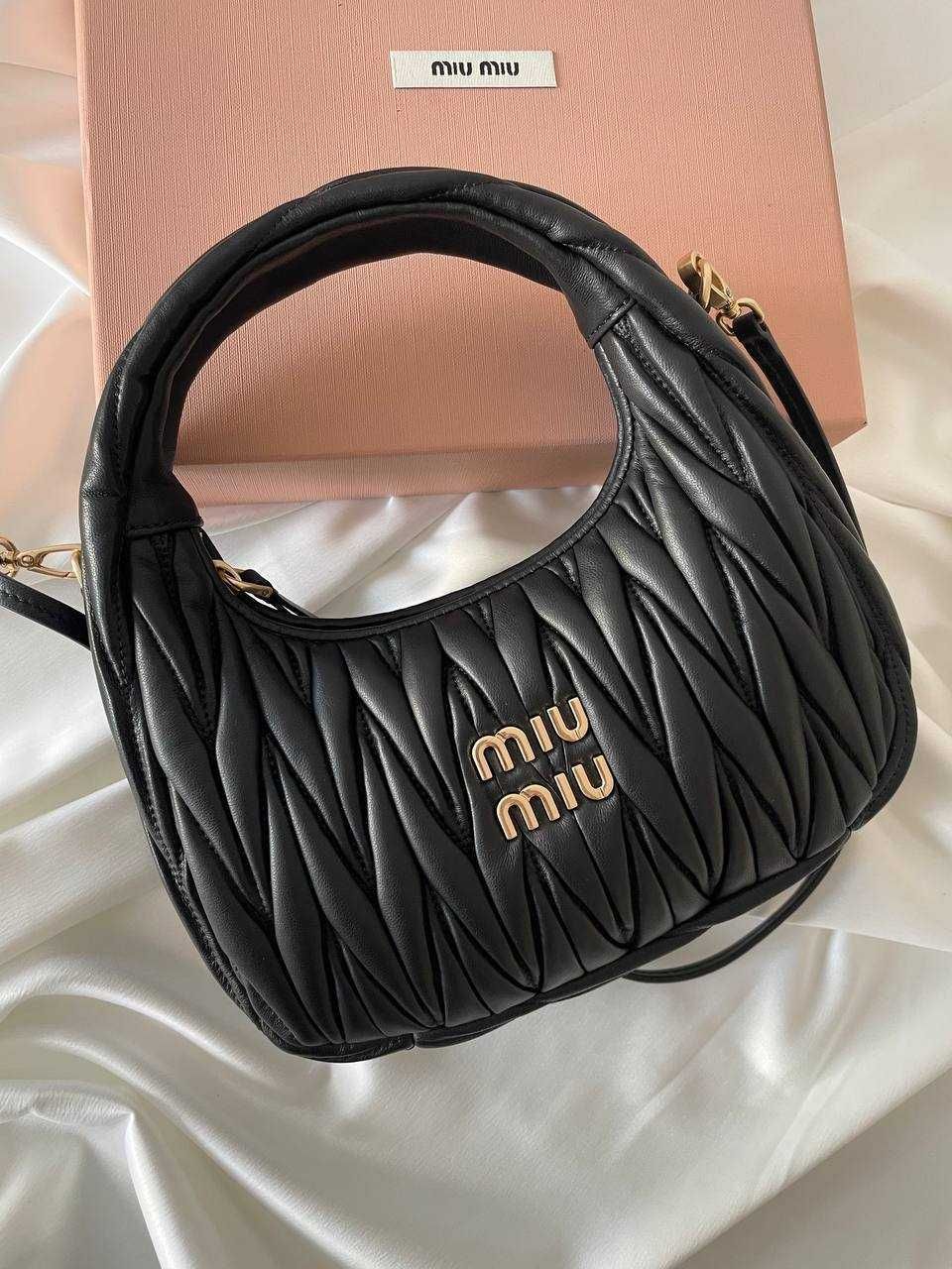 Оригінальна сумочка Miu Miu