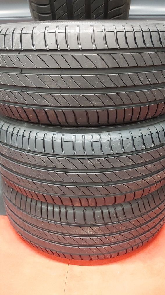 Opona Letnia Michelin  Primacy 4+ 215/55R16 93W FR