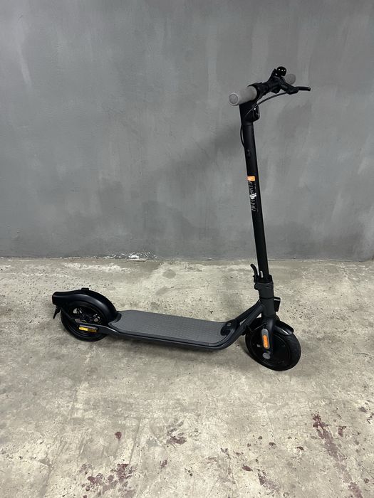 Електросамокат Ninebot KickScooter