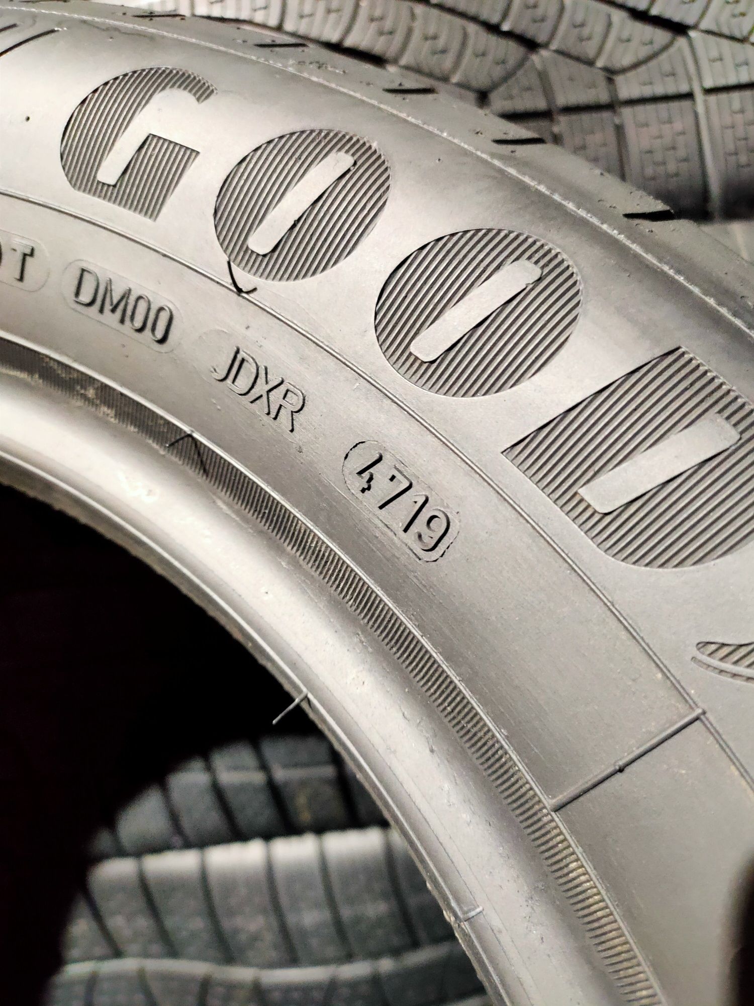225/55R17 GoodYear Efficient Grip Performance 2019r 5,5mm