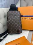 Слинг Louis Vuitton плечевая сумка LV бананка Луи Витон c837