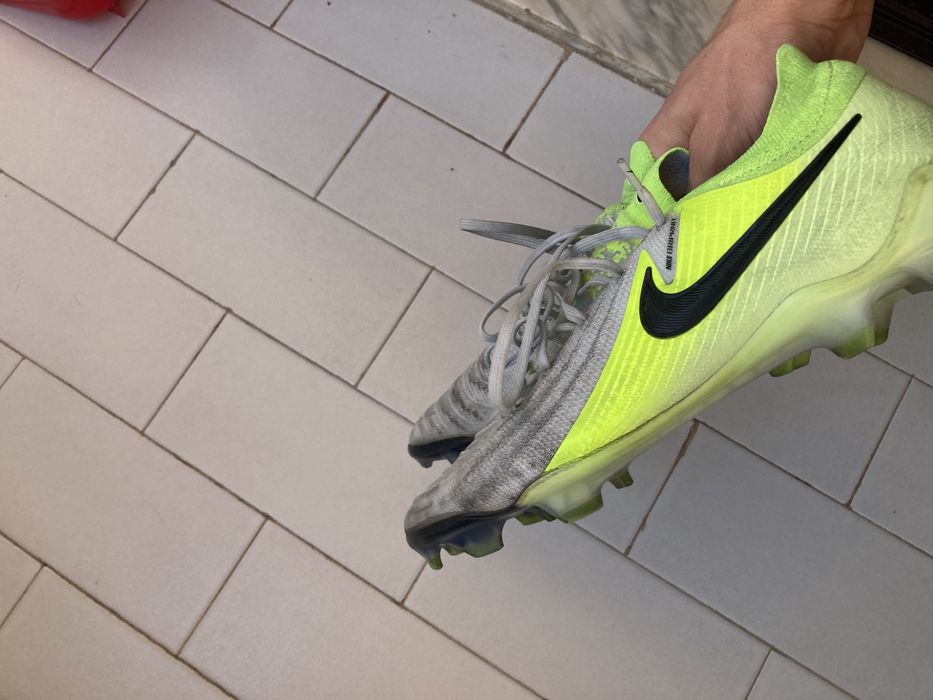 Chuteiras Nike Phantom Pro