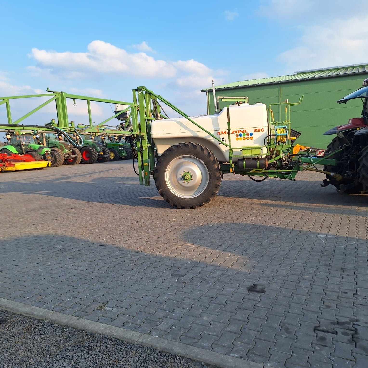 Opryskiwacze Amazon BBG S330plus lemken inuma hardi