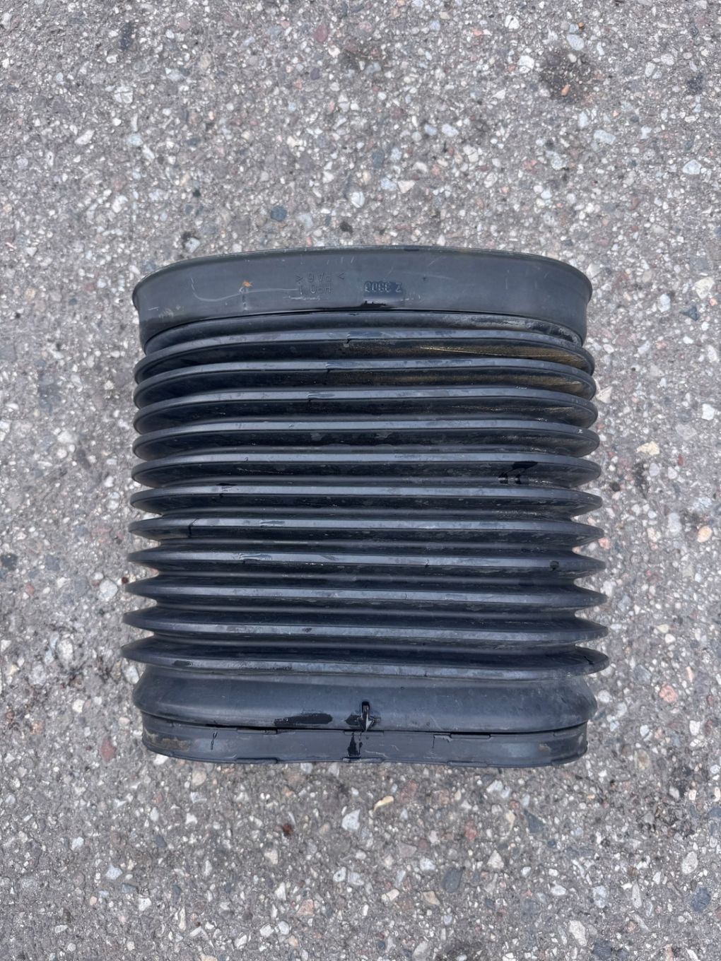 GUMA ŁĄCZNIK HARMONIJKA KOMINA POWIETRZA MERCEDES ACTROS 9425280091