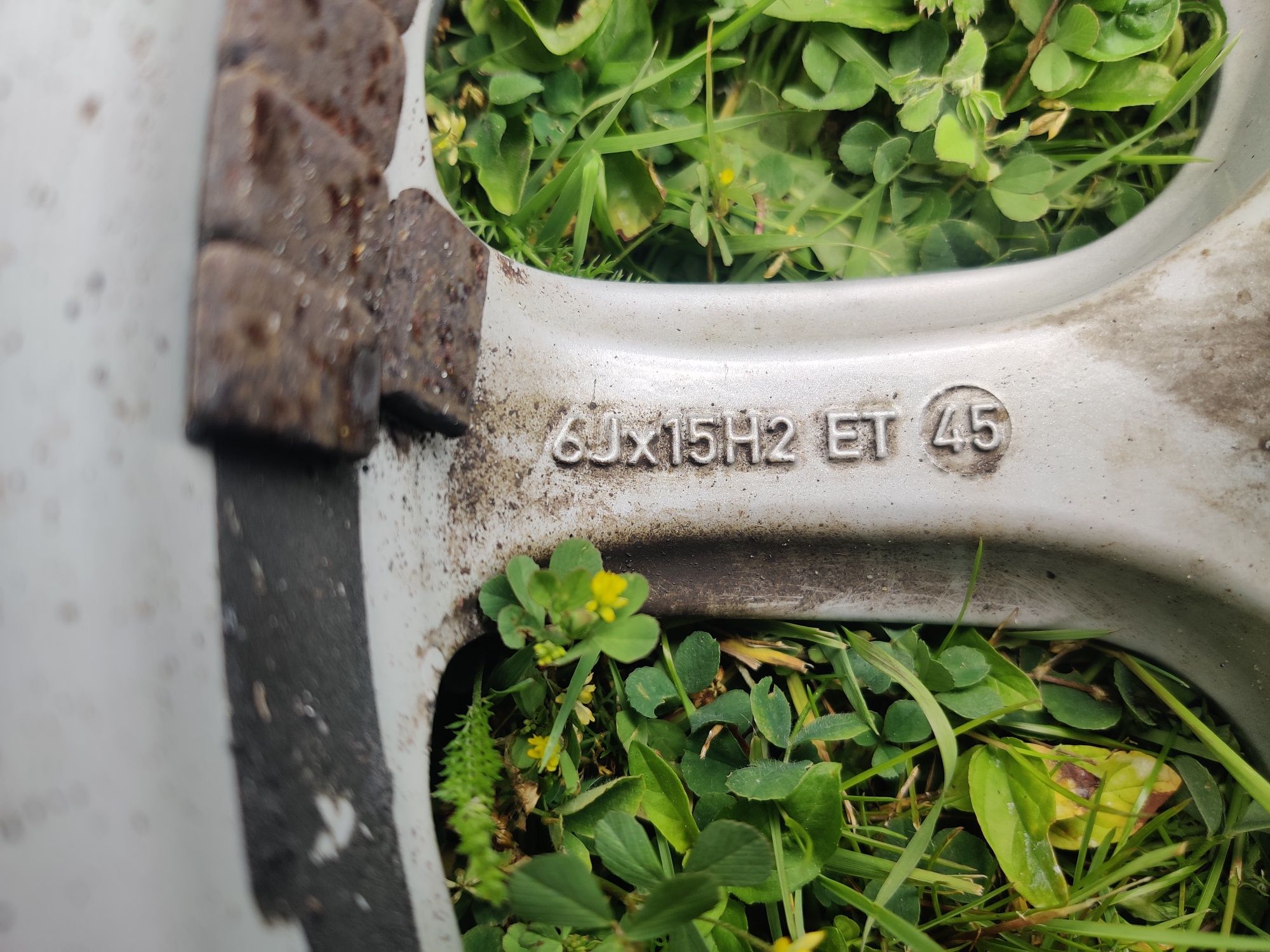 felgi alutec 15 cali 5x112 6jx15h2 et45