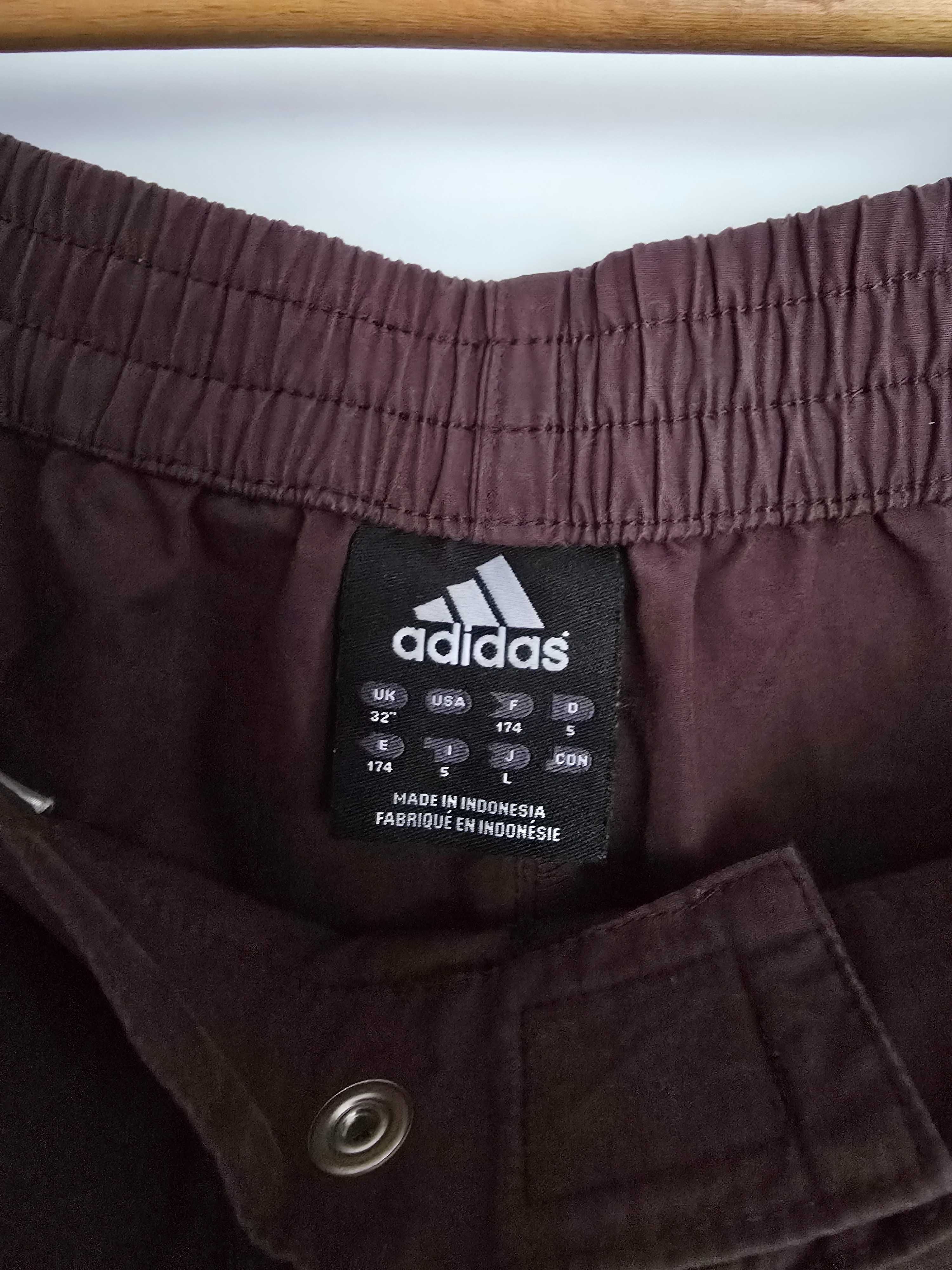 Spodnie bojówki chłopięce 3/4 adidas brązowe cienkie
