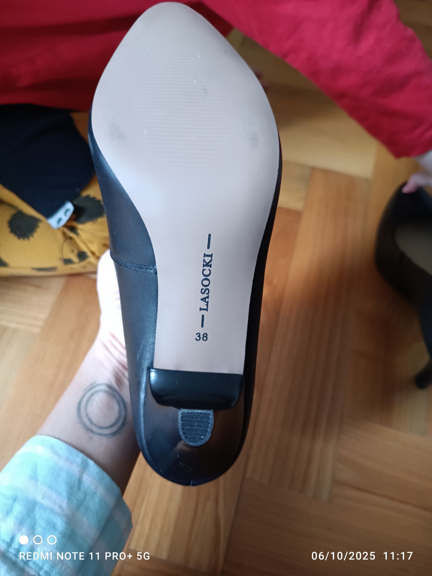 NOWE Buty damskie Lasocki, r 38