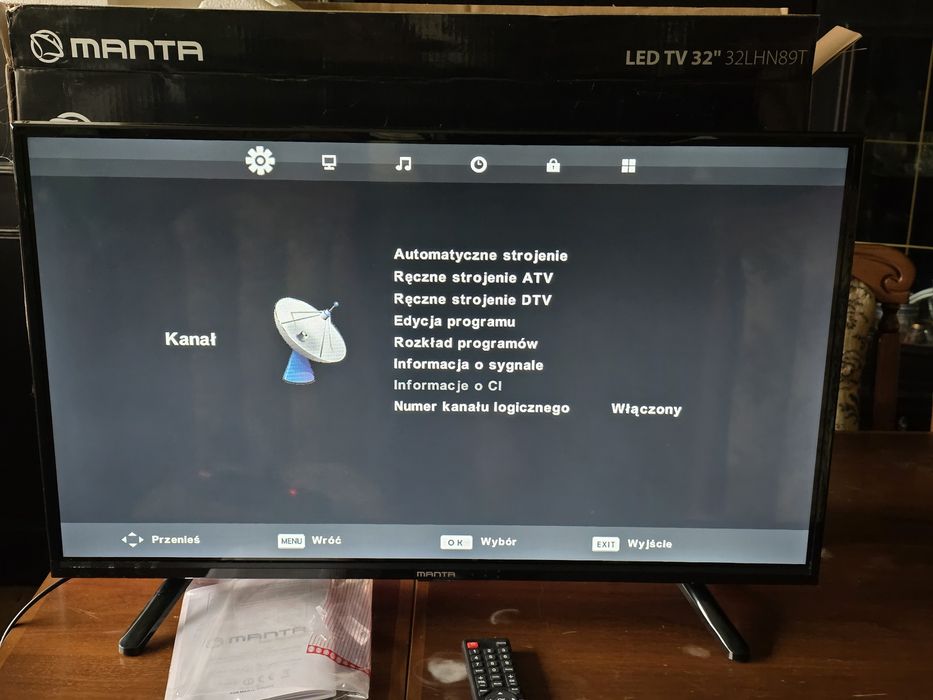 Telewizor LED Manta 32LHN89T 32 całe HD Ready