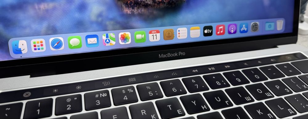 MacBook Pro  13 / i5 / RAM 8 / SSD 512 GB / Silver / Retina 2016