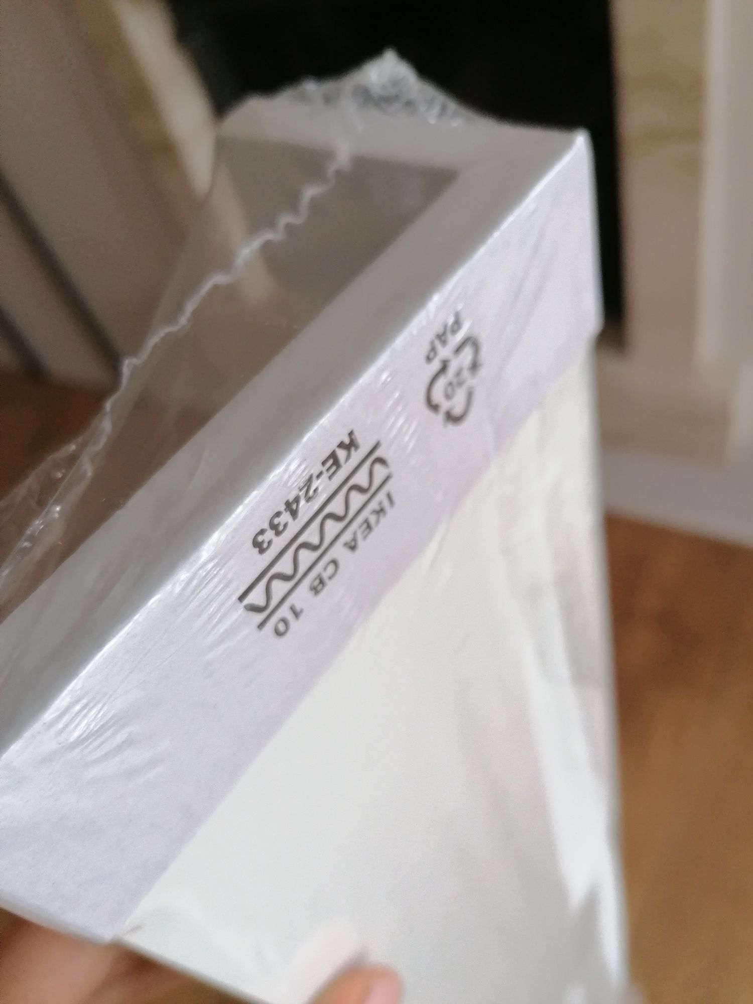 IKEA MOSSLANDA Półka na zdjęcia 115 cm BIAŁA
