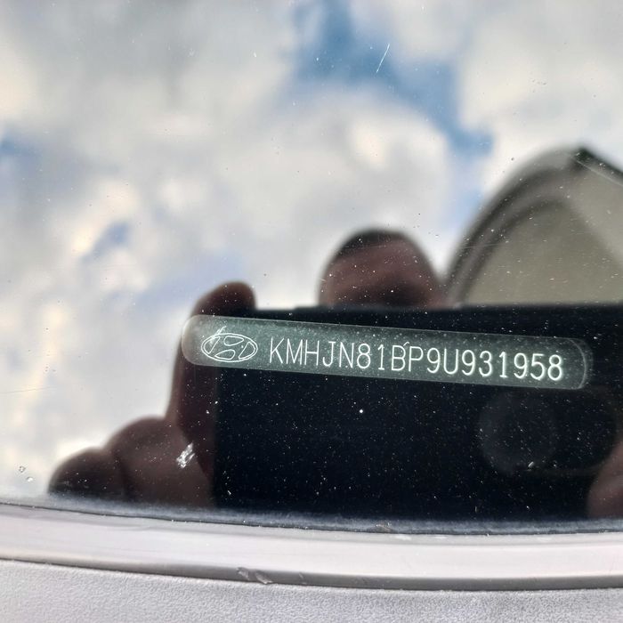 Hyundai Tucson, I покоління  2.0 DOHC МТ (142 к.с.) 4WD  Base