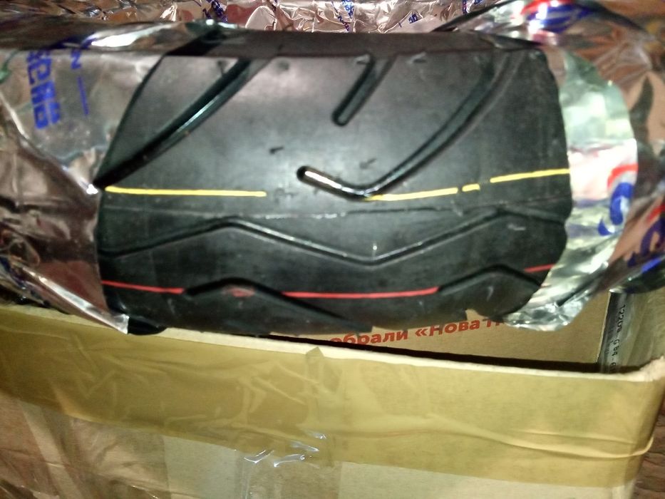 Покрышка безкамерка 3,00-10 дио.