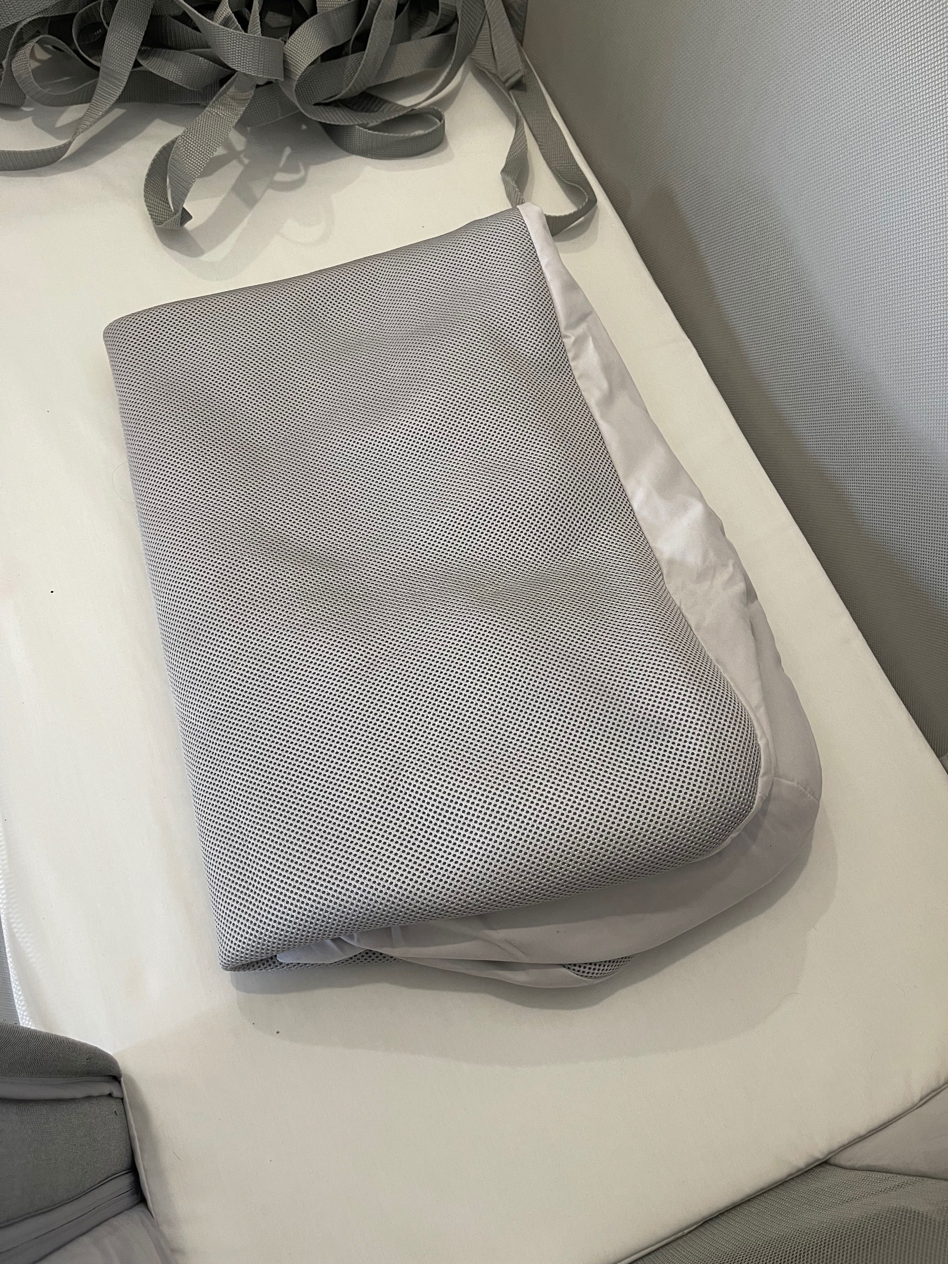 Cama Chicco Next2Me Forever cinza