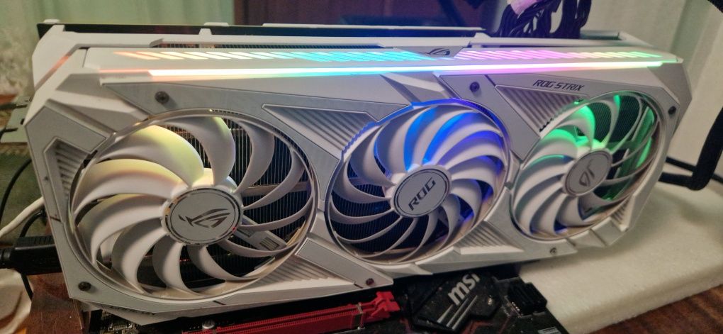 Asus ROG STRIX RTX 3080 V2 White 10gb