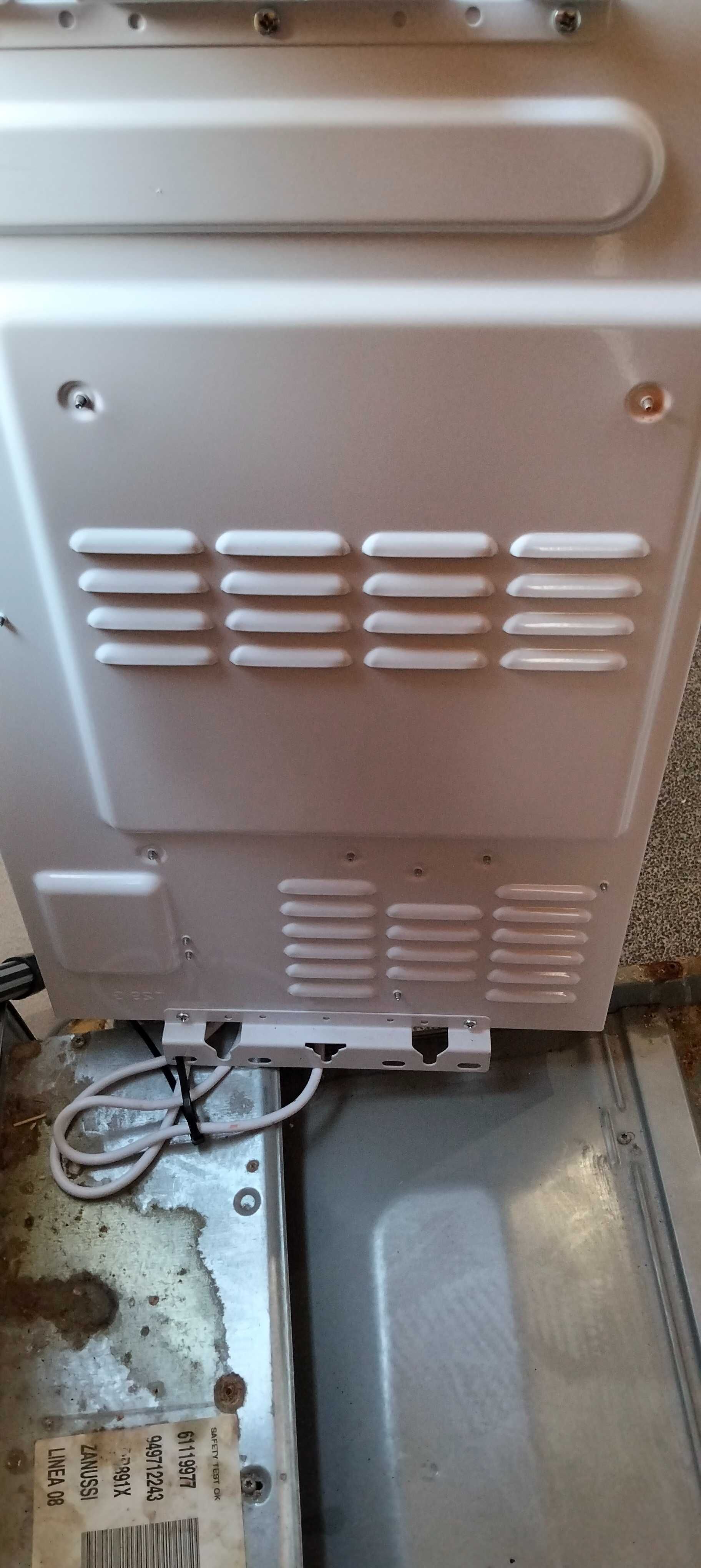 Vendo esquentador novo usado por apenas 3 meses motivo troca de casa
