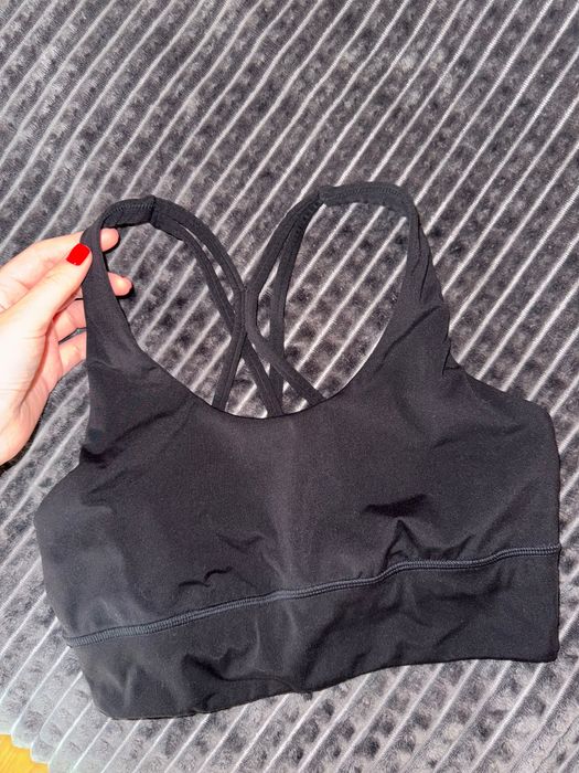 Топ oysho для спорту