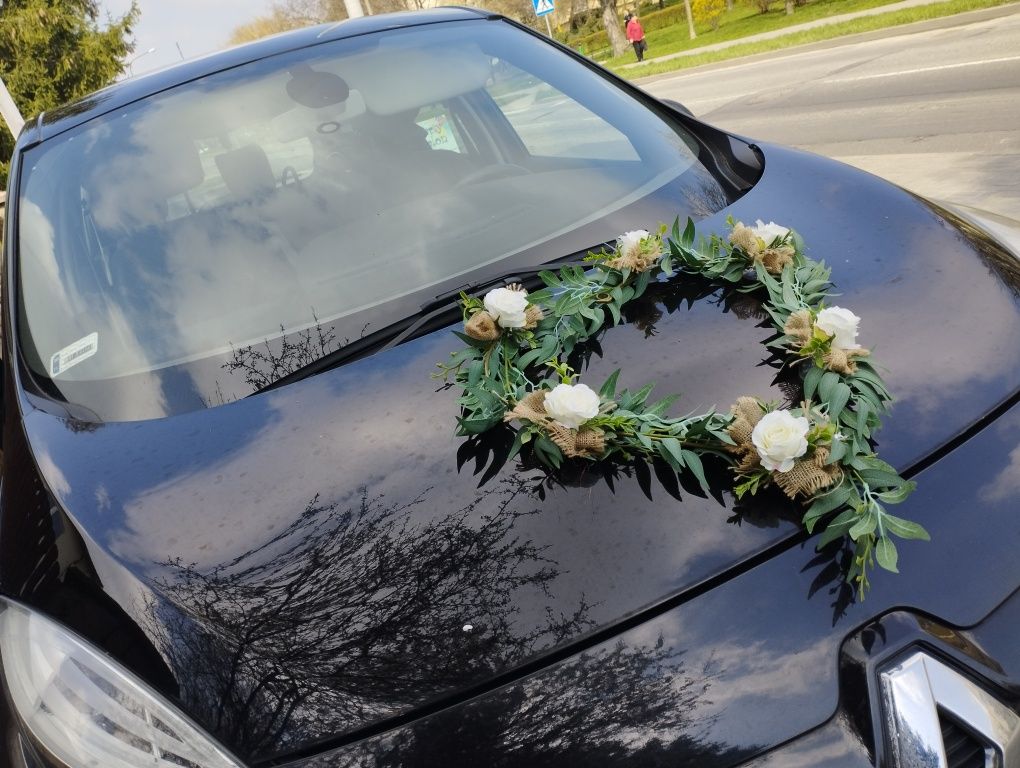 Dekoracja na auto ślubne rustyklanym serce ślub na auto o