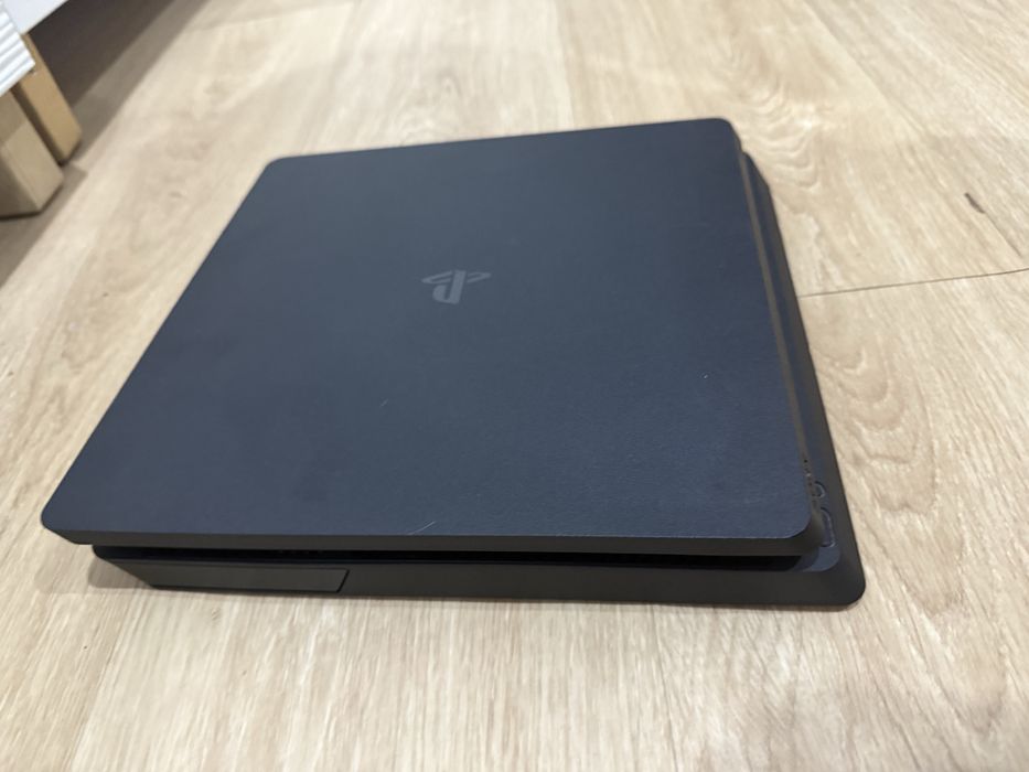 Playstation 4 - 900gb