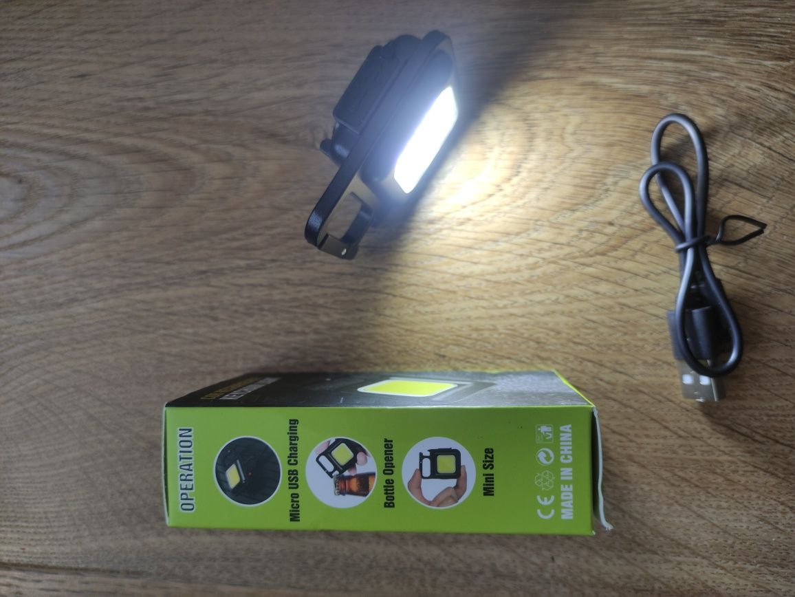 Nowa latarka LED ładowana USB Nowa 3 tryby świecenia