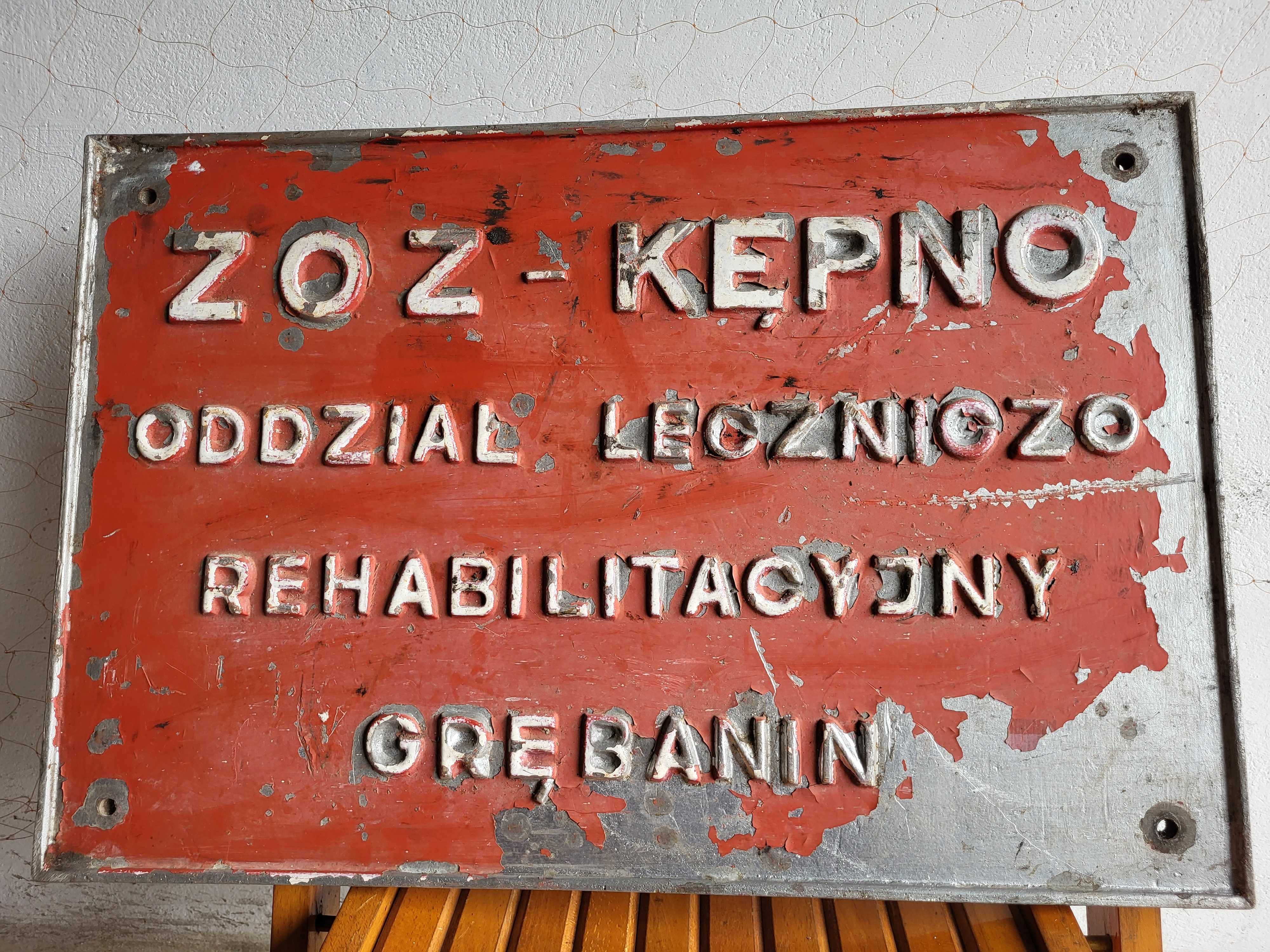 Stara tablica z PRL u Informacyjna ostrzegawcza???