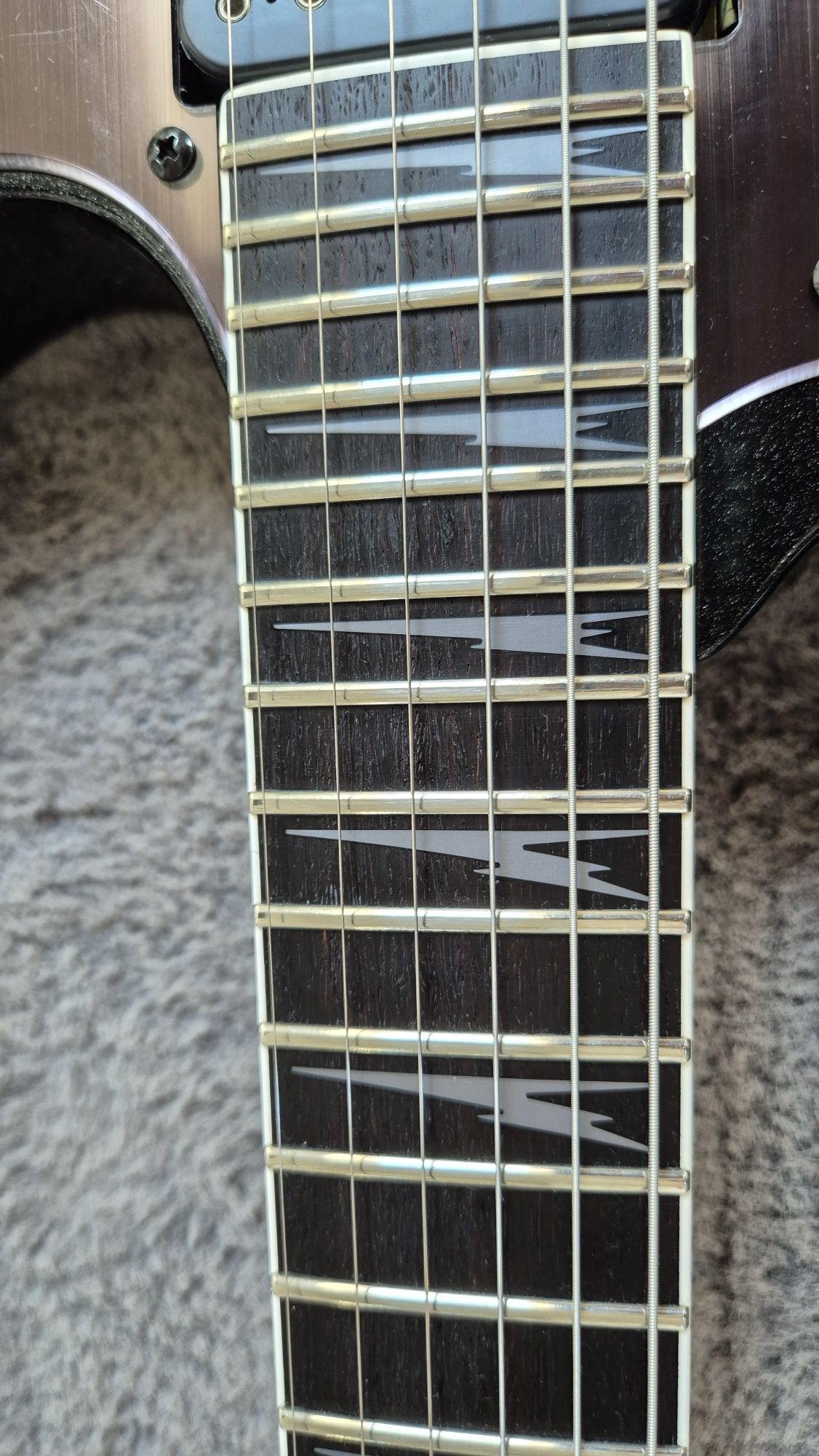 Ibanez Prestige RG 550z