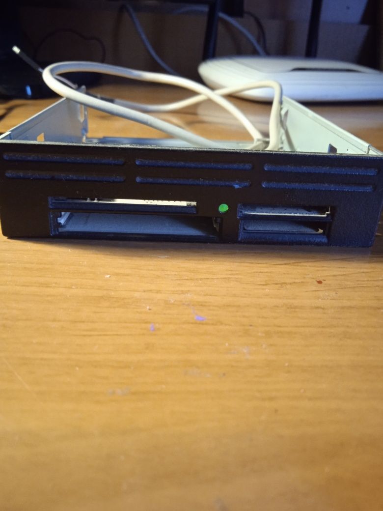 Картрідер card reader Sony MRW620 USB 2.0