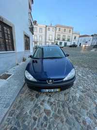 Peugeot 206 em bom estado