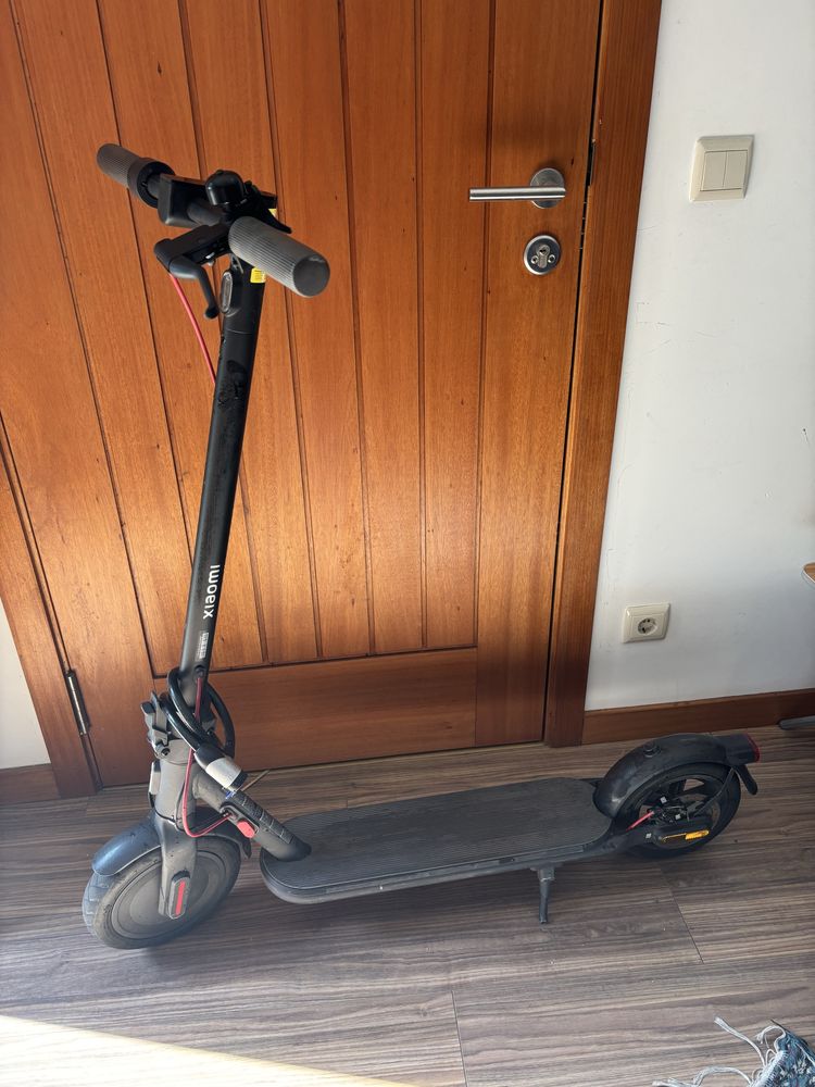 Trotinete Xiaomi scooter 4