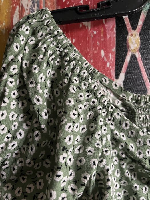 Zielony damski marszczony top na krótki rękaw w kwiaty H&M