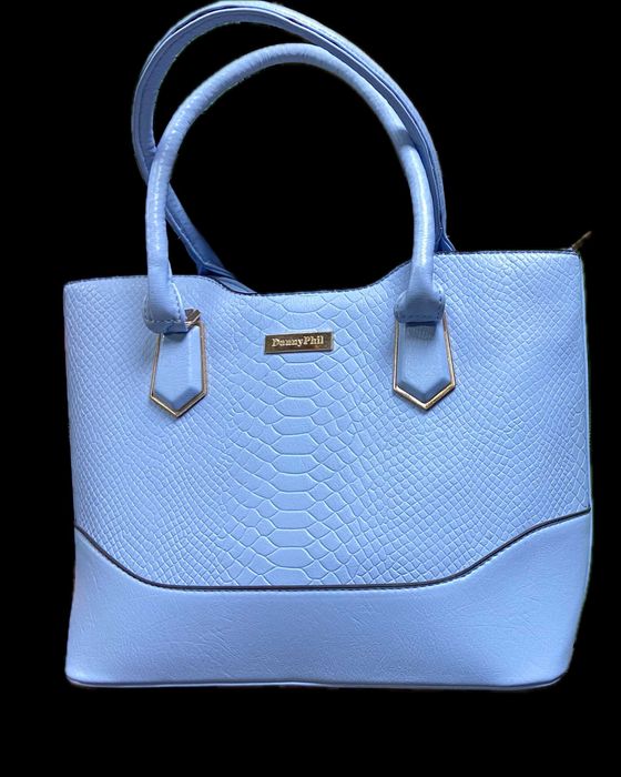 Женская голубая сумка из текстурной эко кожи под крокодила