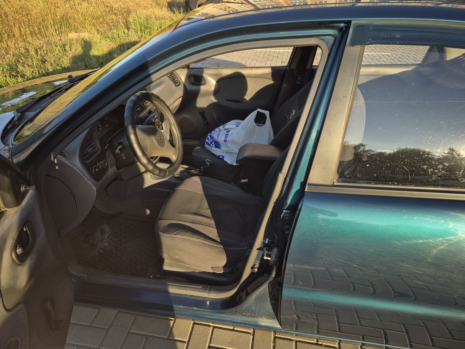 Продам деу сенс, в заводской краске