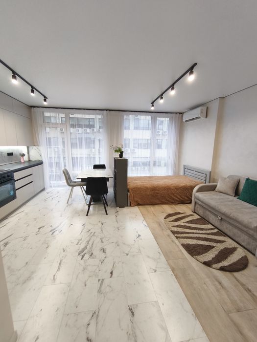 Продаю 1 км.кв.у центрі міста