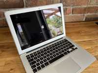 MacBook air A1466 laprop