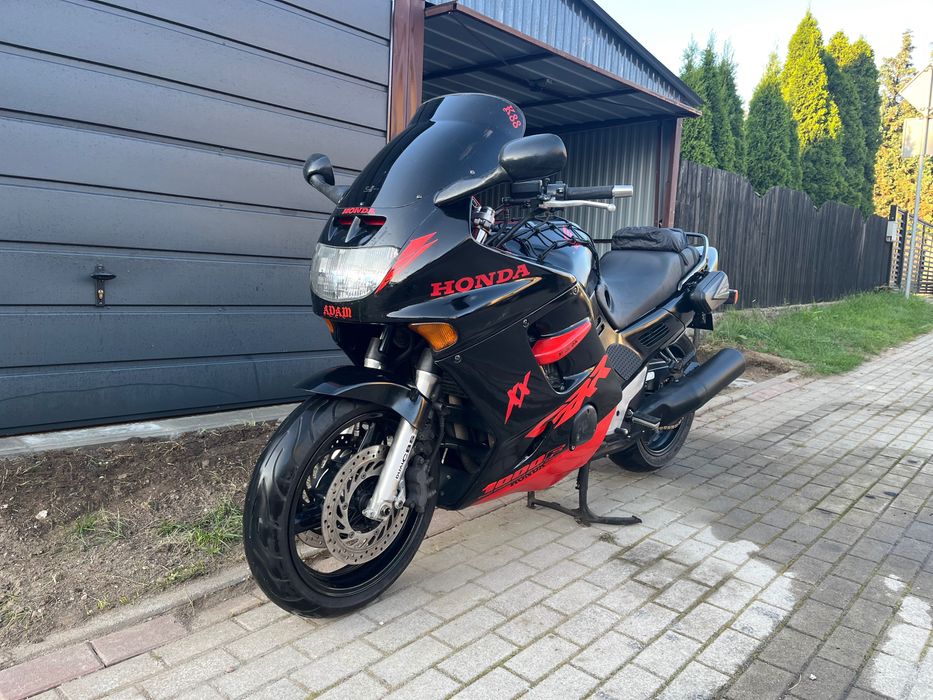 Honda CBR 1000F Dual