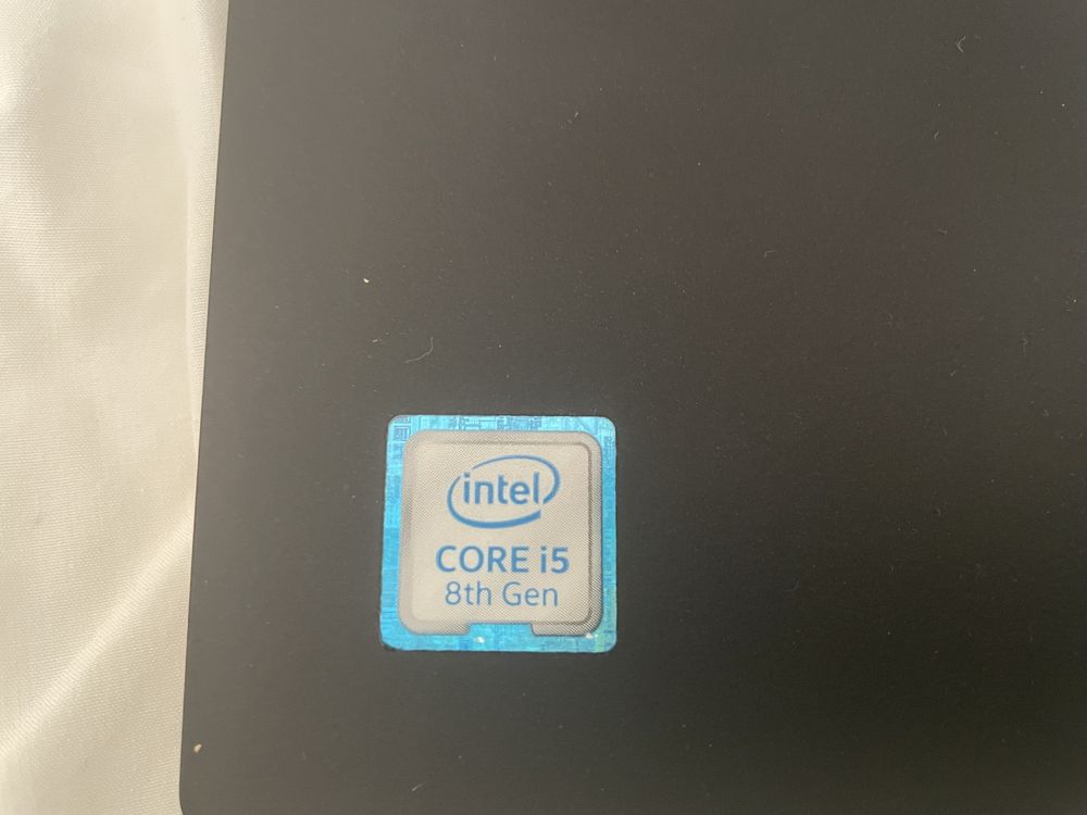 Portatil Lenovo T590
