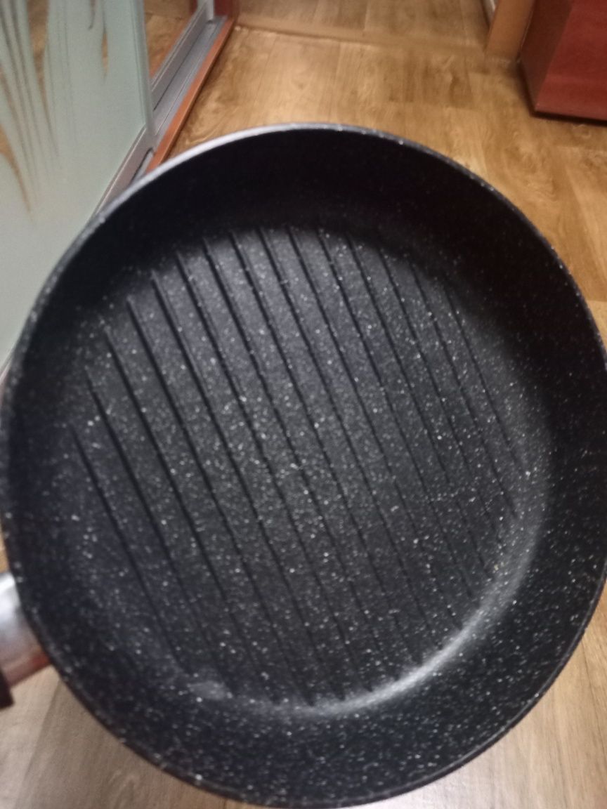 Продам сковороду гриль