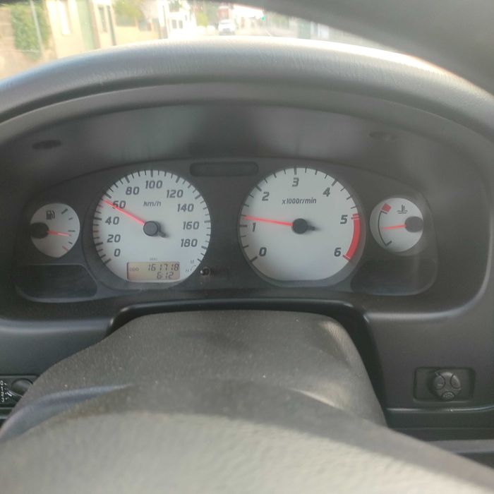 Nissan np 300 d22