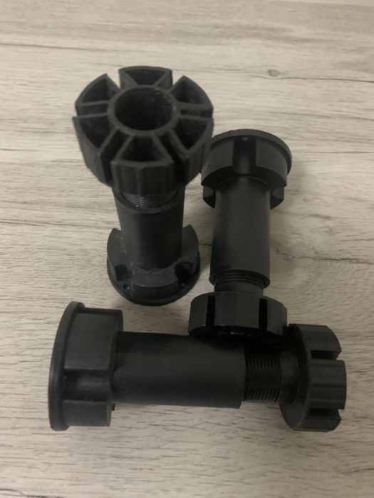 Ніжка меблева 100 мм