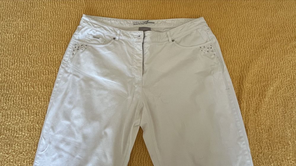 Calças brancas Delux Jeans C&A senhora T46 com brilhantes