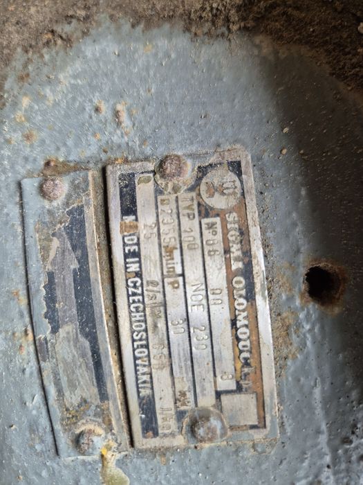 Silnik elektryczny 40 kw + pompa wody 30kw