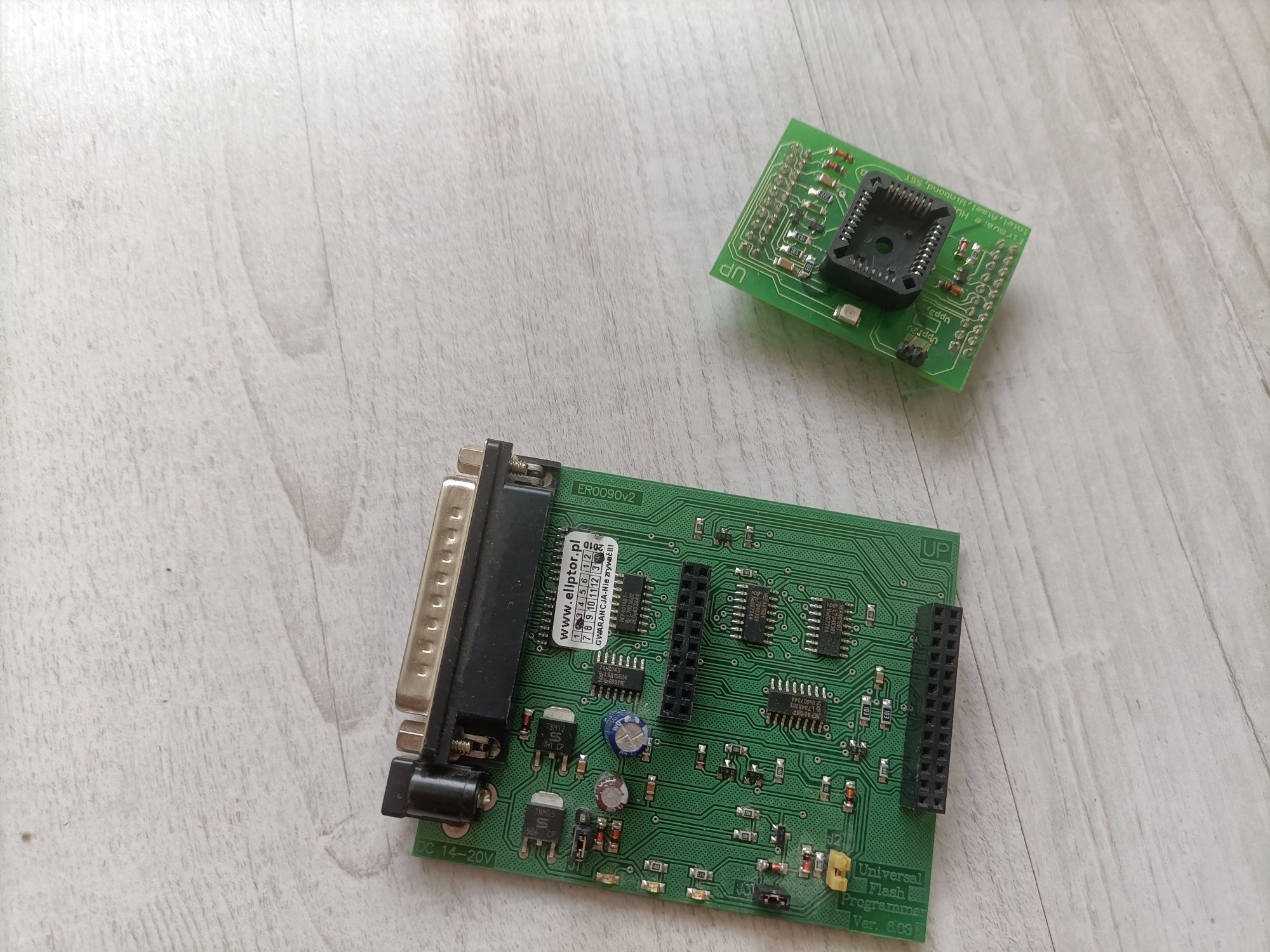 Universal Flash Programmer z adapterami PLCC32,  Flash TSOP