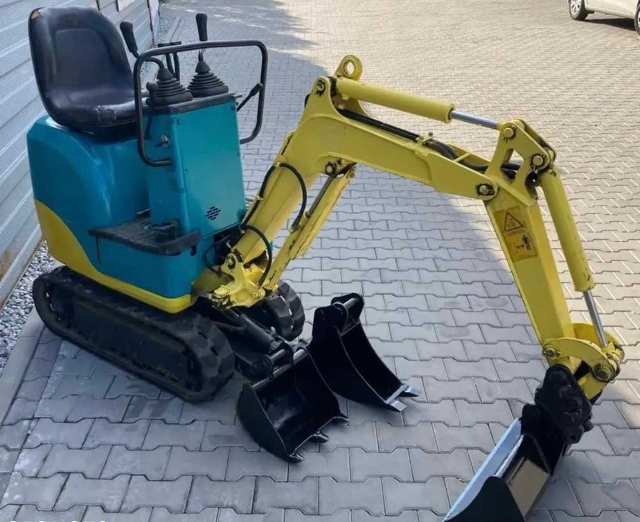 Koparka Yanmar 600kg mikro SV05A japońska faktura VAT
