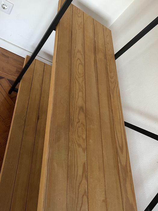 Estante da Area Madeira e Metal preto