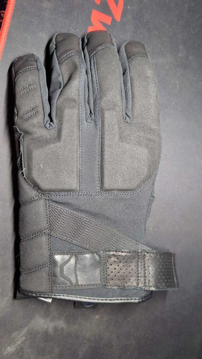 Vendo luvas de moto de inverno Macna tamanho L novas