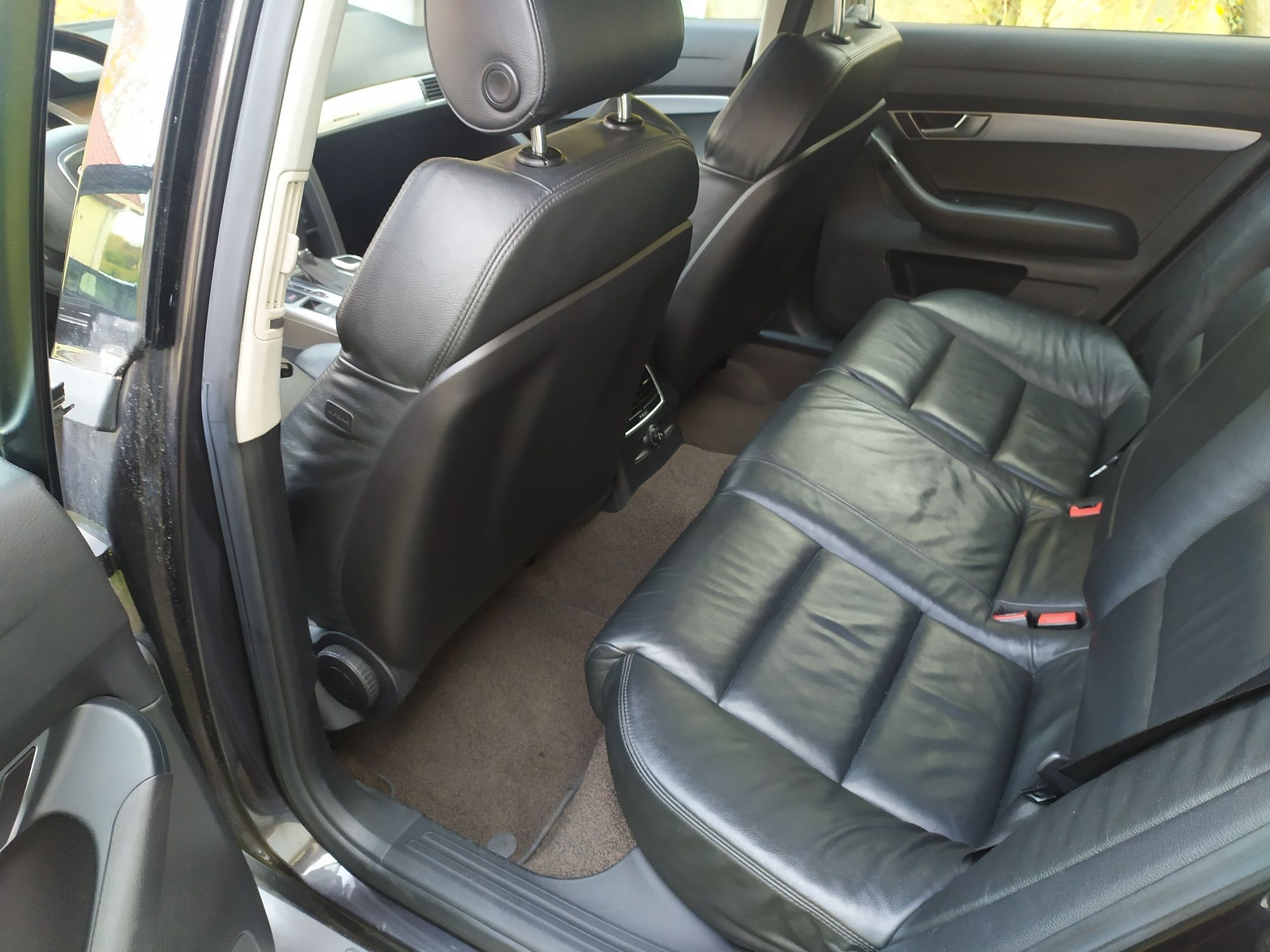 Audi A6 C6 allroad auto garażowane ,zadbane