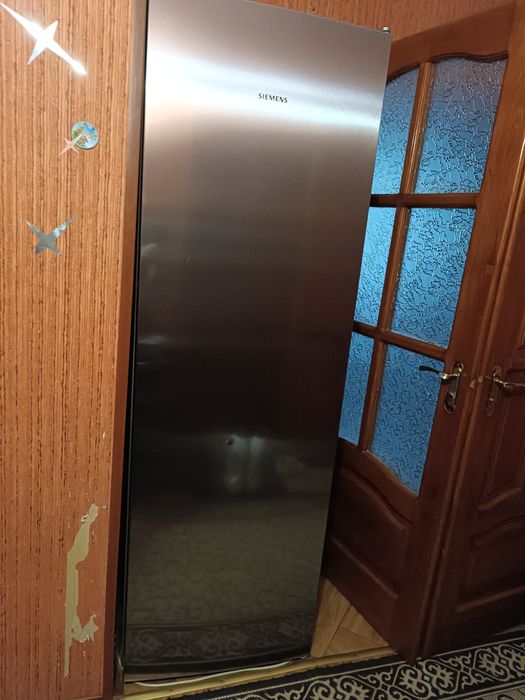 Продається морозильна камера