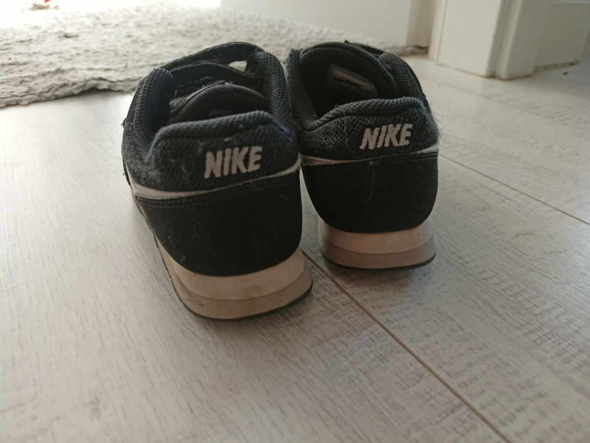 Buty Nike chłopięce r 31.5