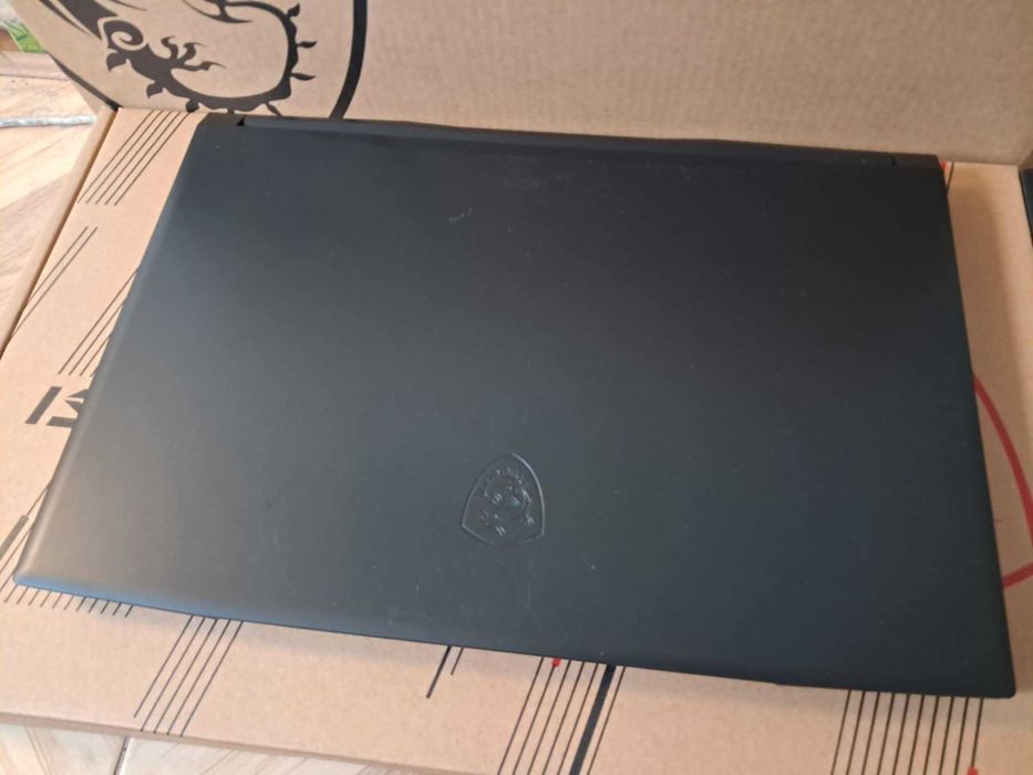 Sprzedam laptop MSI